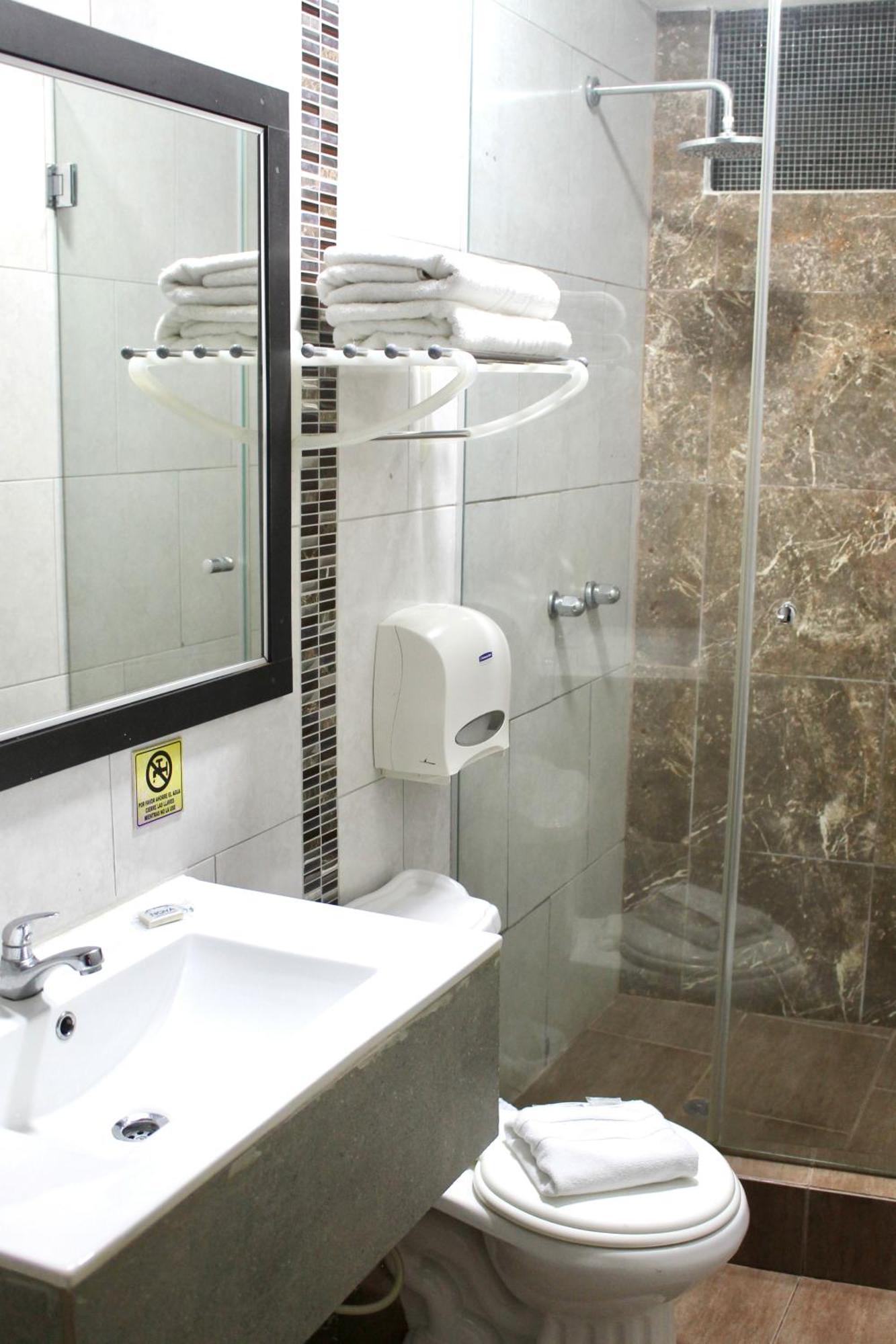 Hotel Presidente Internacional Guayaquil Buitenkant foto