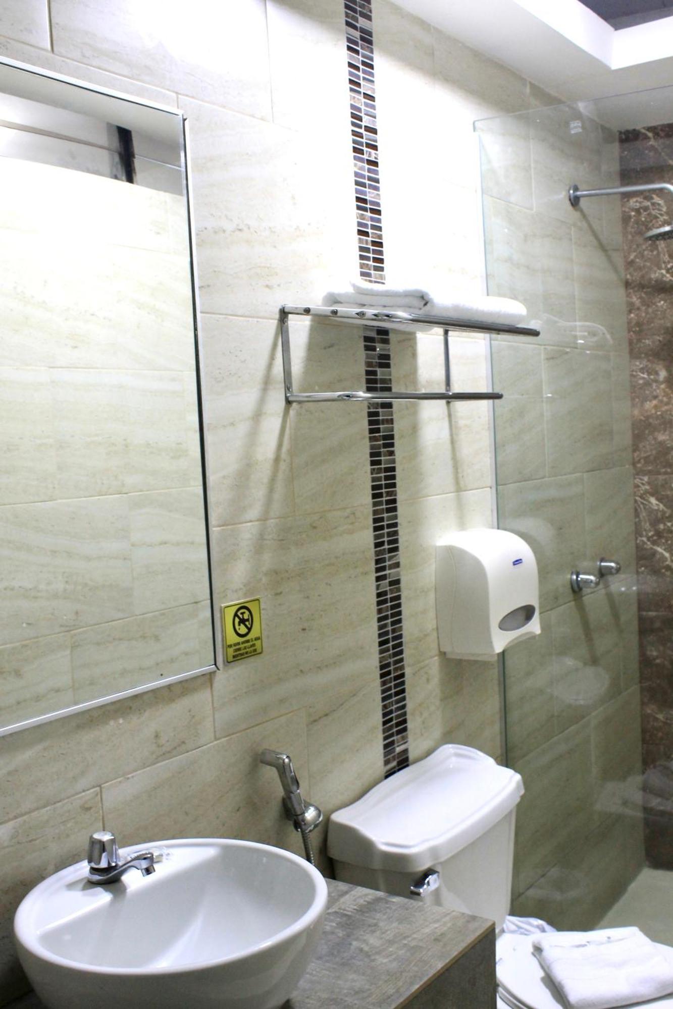Hotel Presidente Internacional Guayaquil Buitenkant foto