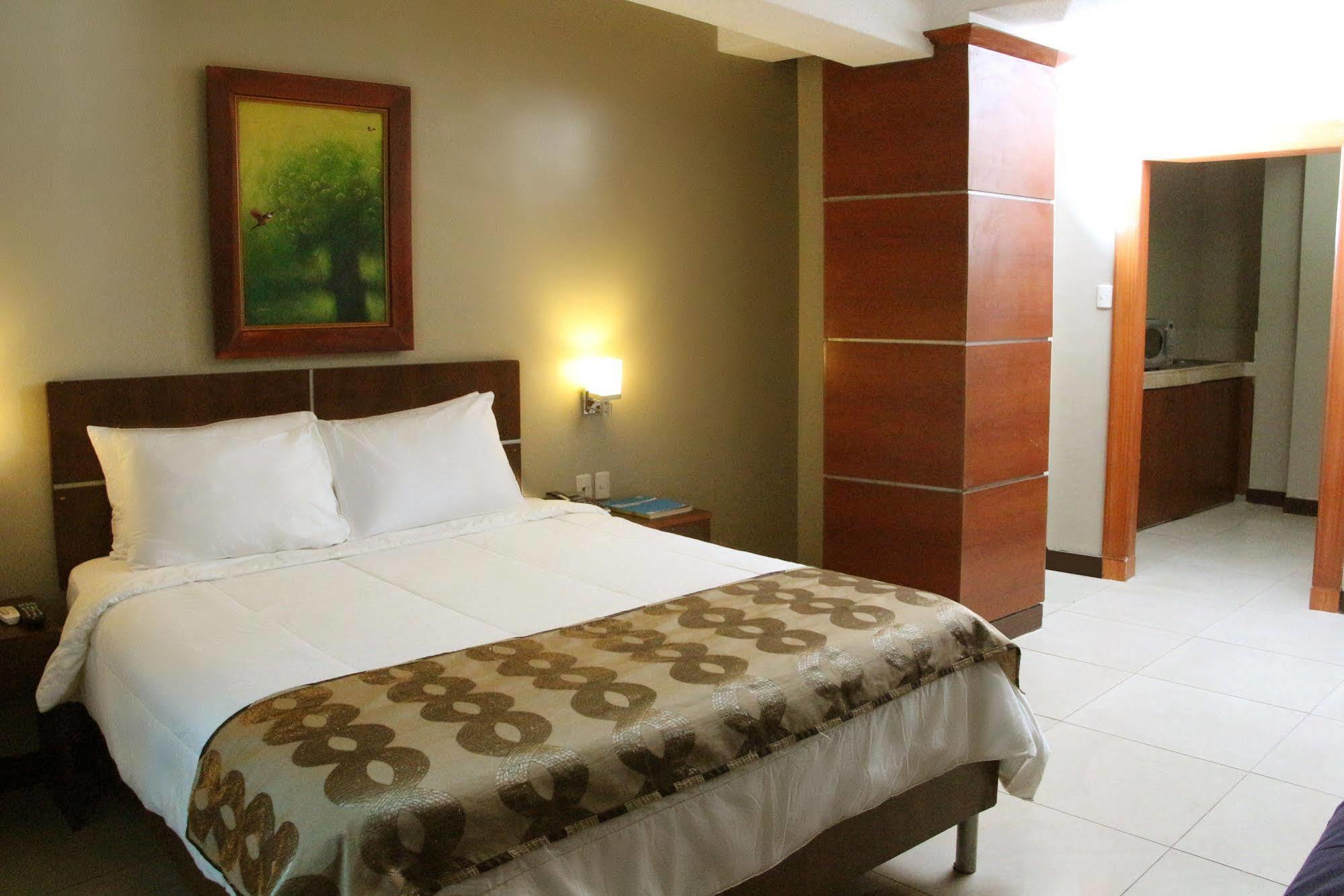 Hotel Presidente Internacional Guayaquil Buitenkant foto